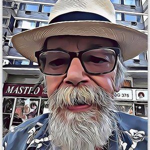 Meet your Posher, Bob